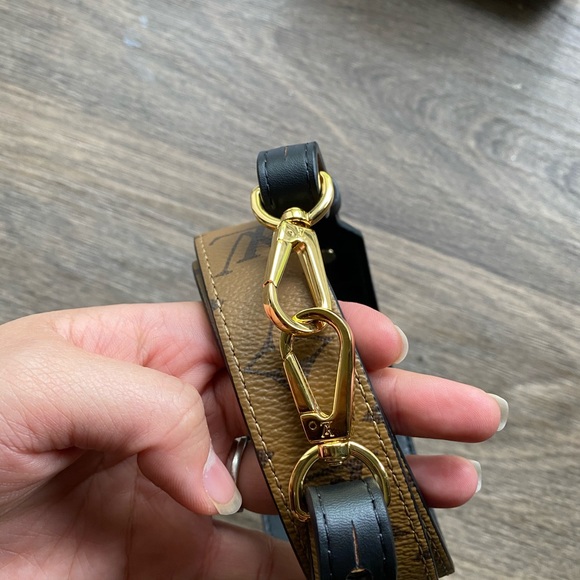 Reverse Monogram Strap - Picture 2 of 6